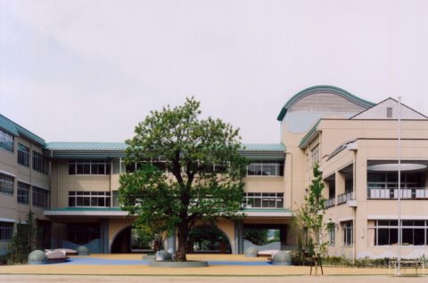 琴浦東小学校
